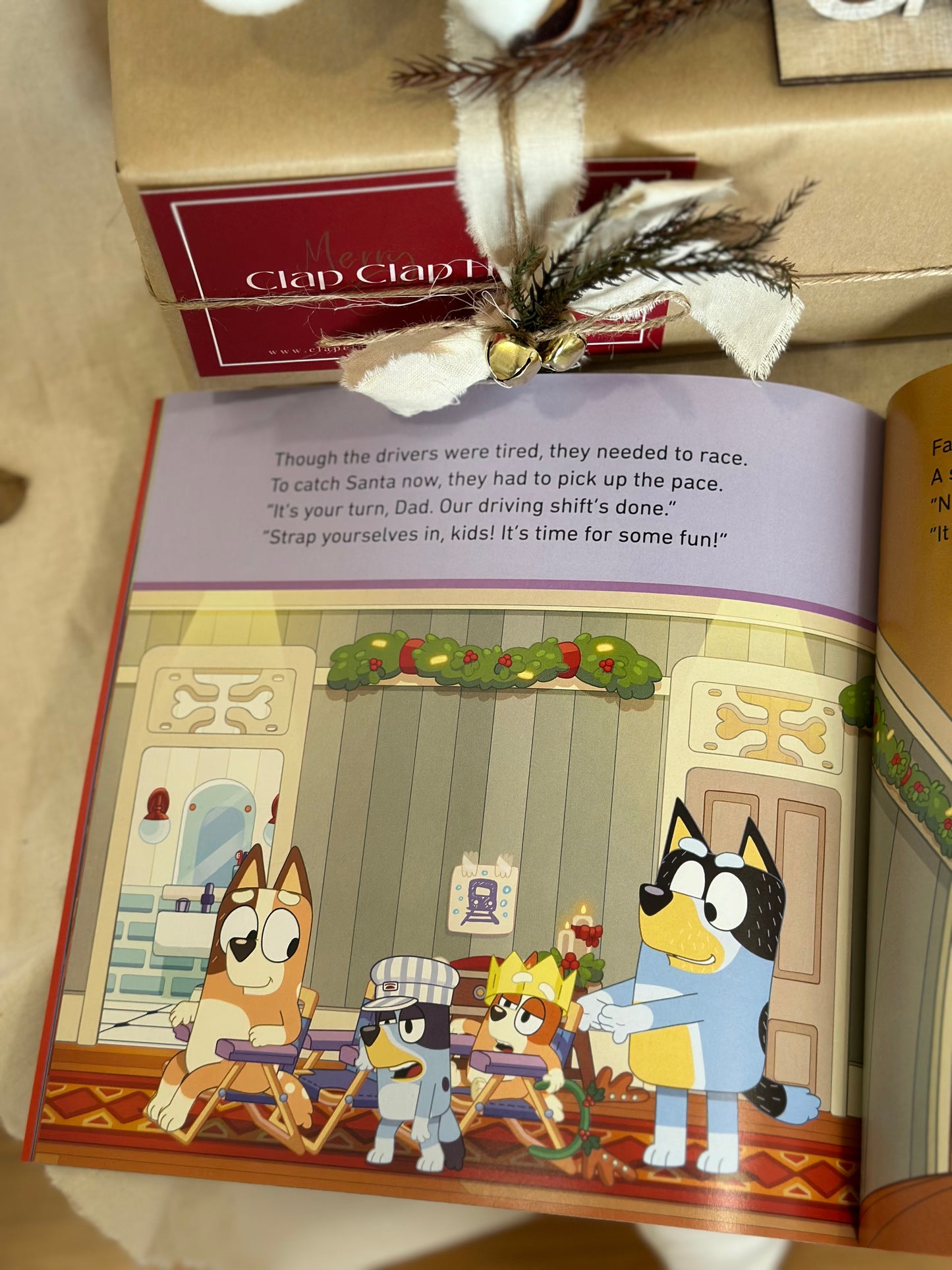 Bluey: Bluey's Night Before Christmas [Book]