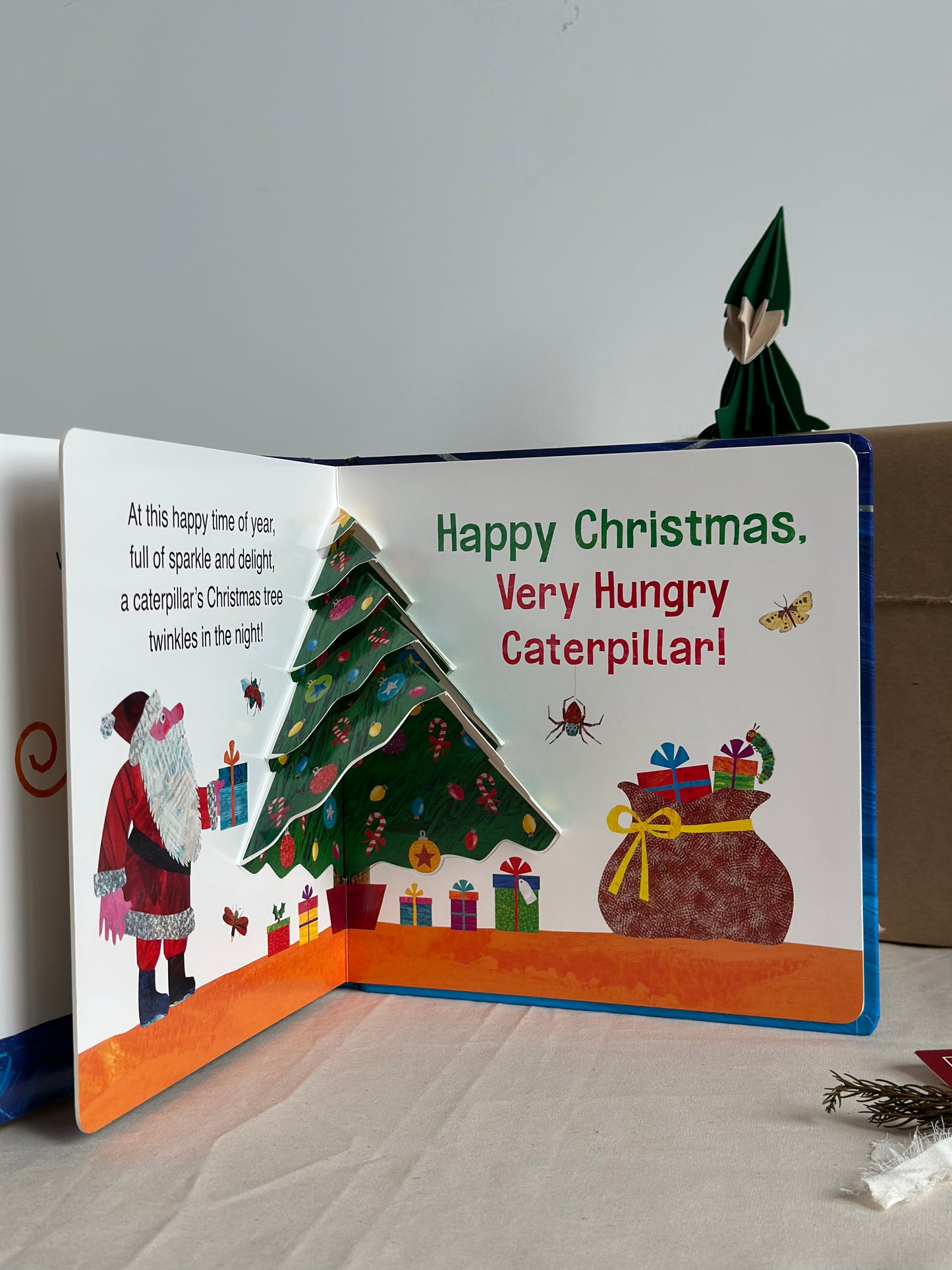 The Very Hungry Caterpillar’s Christmas Tree [Book]