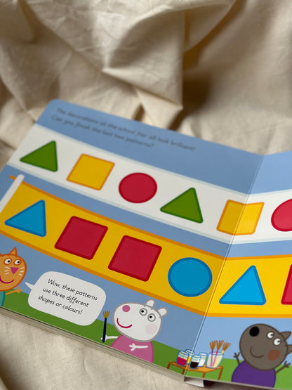 Learn with Peppa: Peppa's Patterns and Shapes [Book]