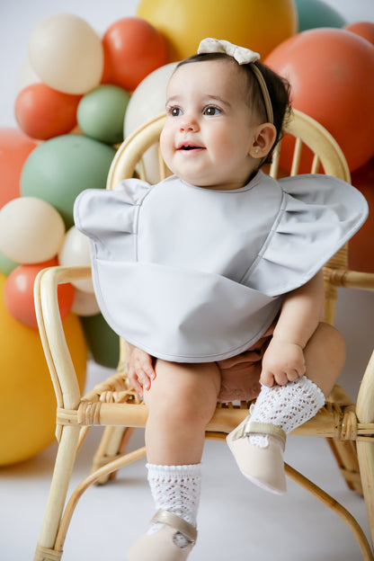 Snuggle bib with wings| Colours