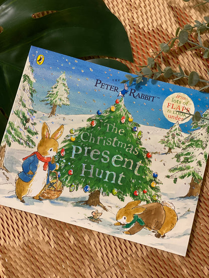 Peter Rabbit the Christmas Present Hunt [Book]