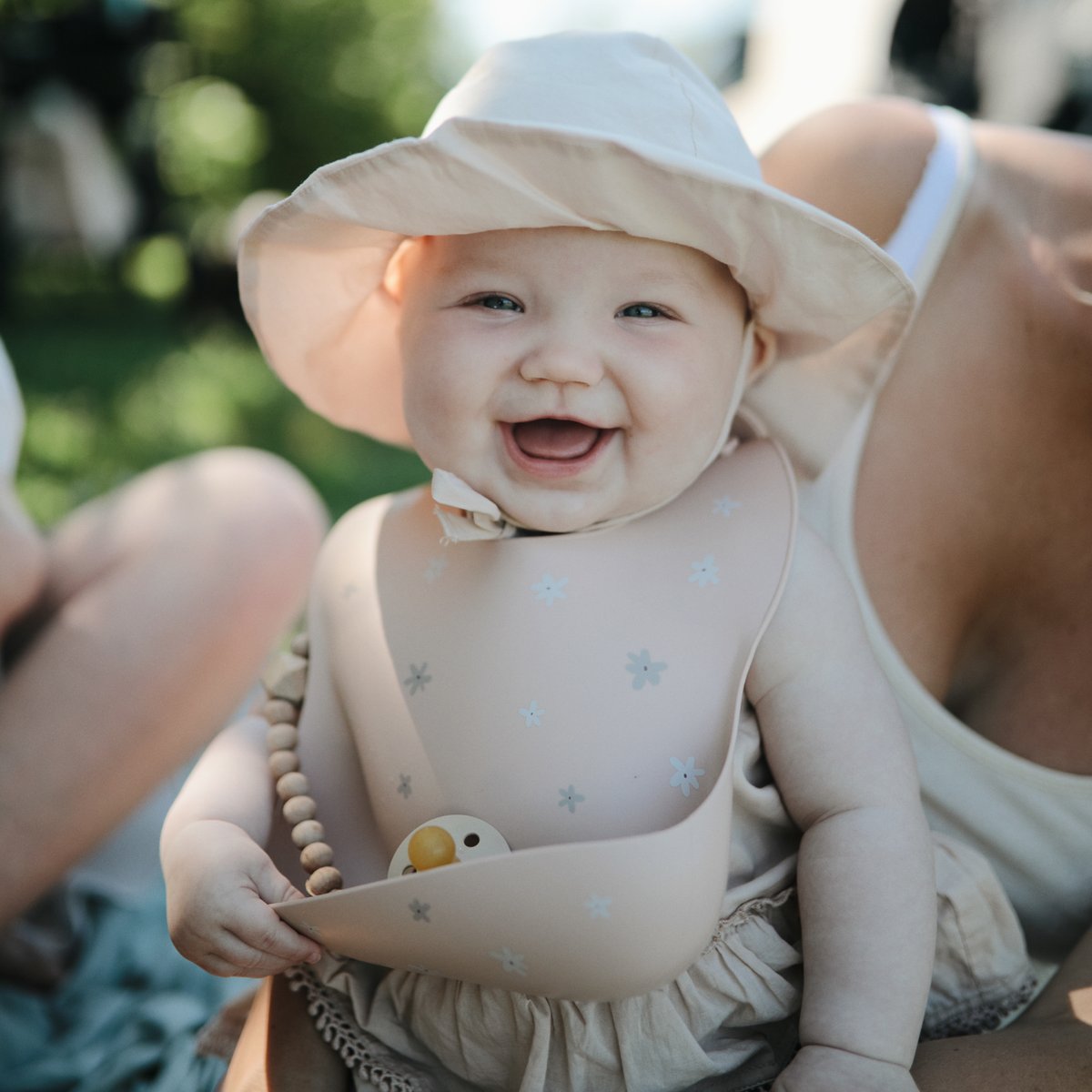 Mushie Silicone Bib - Print